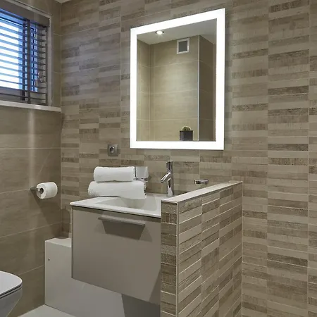 Le Grand Malet Lejlighedshotel 3*